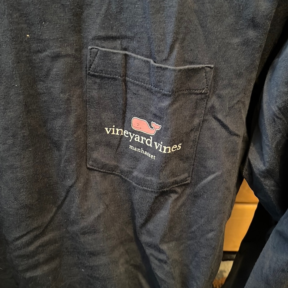 Long sleeve Long Island Vineyard Vines shirt